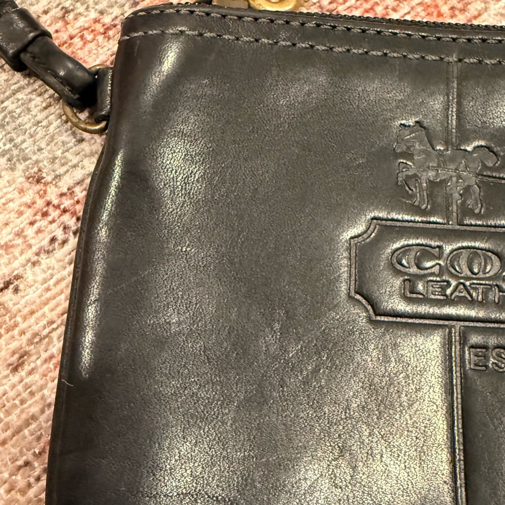 Coach Leatherware Vintage Black Leather Wristlet - Picture 2 of 8